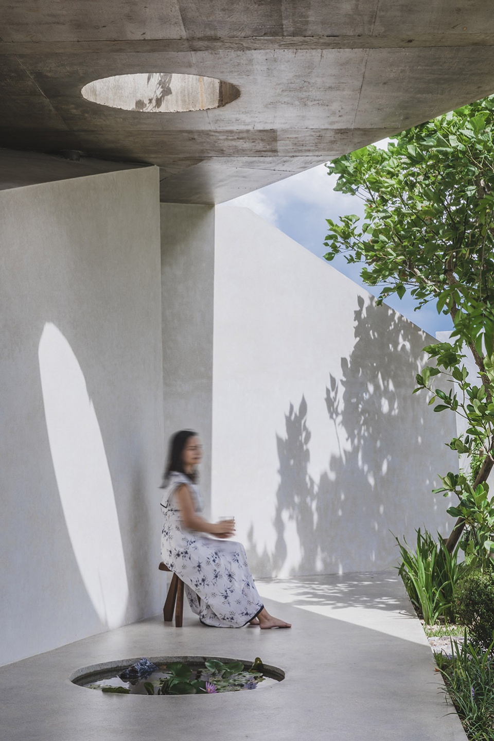 house in nakijin by studio cochi architects
