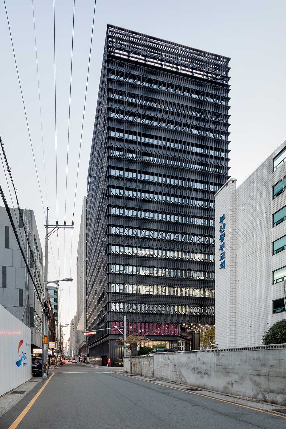 heungkuk tower busan south korea by mecanoo