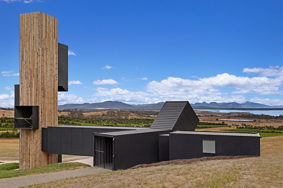 Devils Corner Winery by Cumulus
