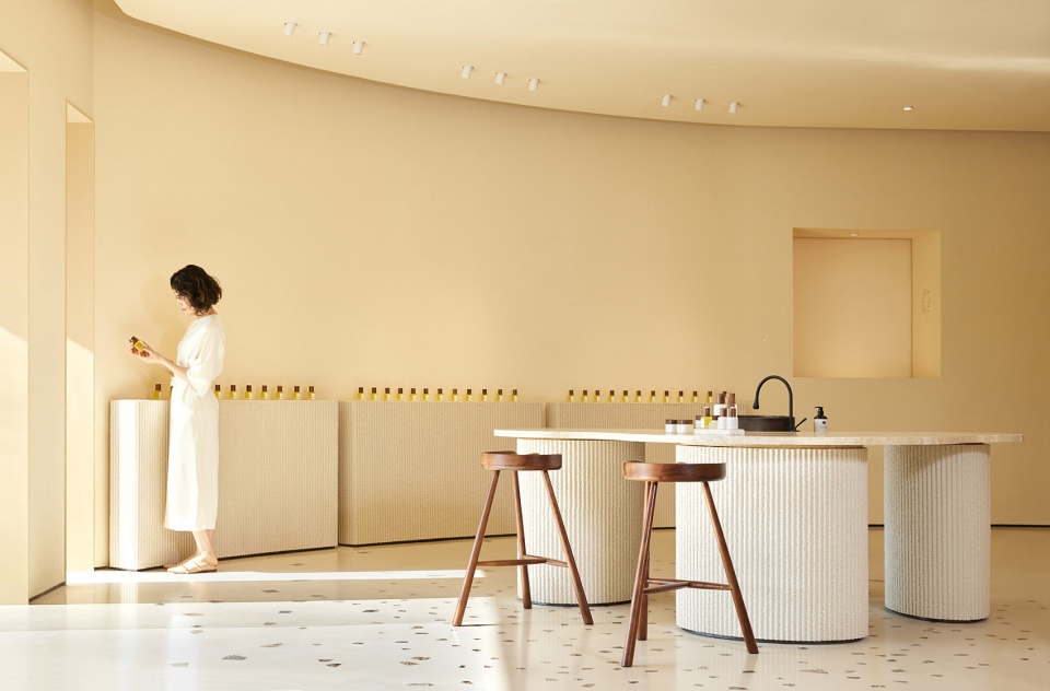 UC Naturel Aroma Lab China by Leaping Creative