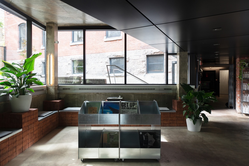 osmo x marusan cafe by mdt mobilier 1