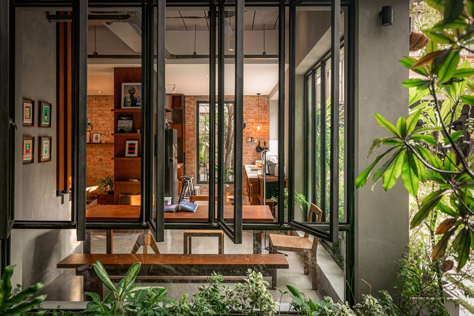 tamni hostel by po d architects