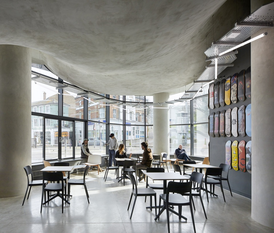 f51 by hollaway studio