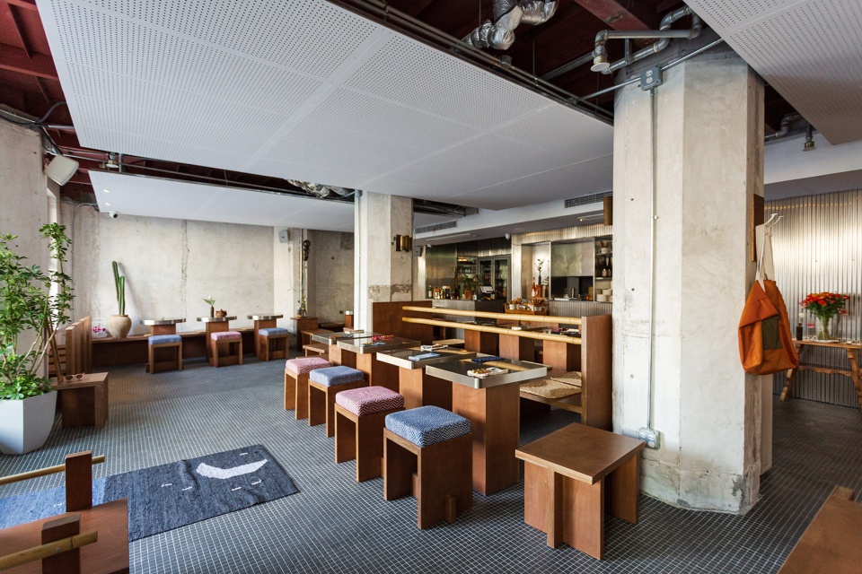 Cometa Italian Bistro Concept Store MASS