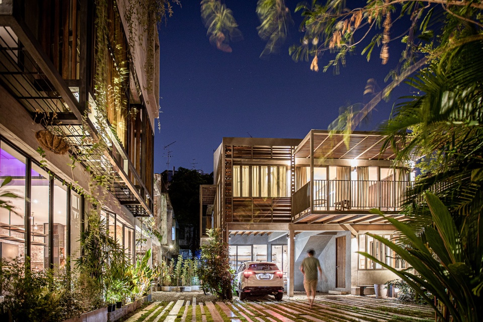 tamni hostel by po d architects