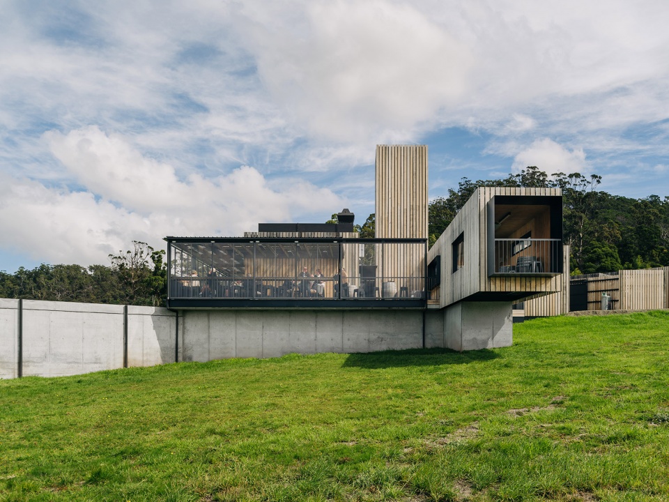 Devils Corner Winery by Cumulus