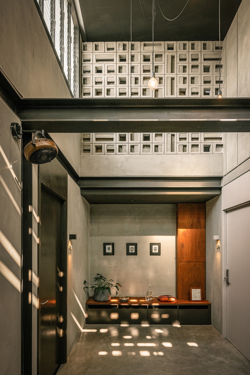 tamni hostel by po d architects
