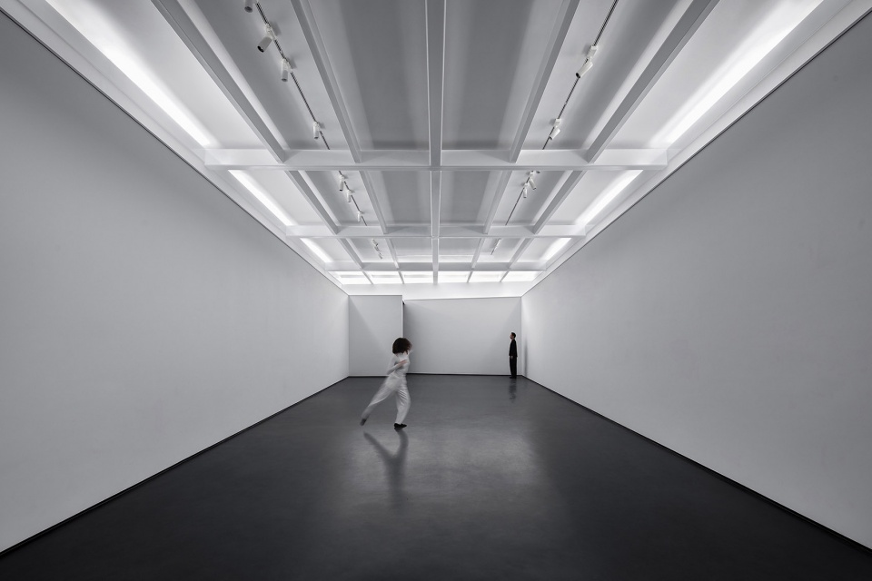 Cloud Art Museum HLD Art Design