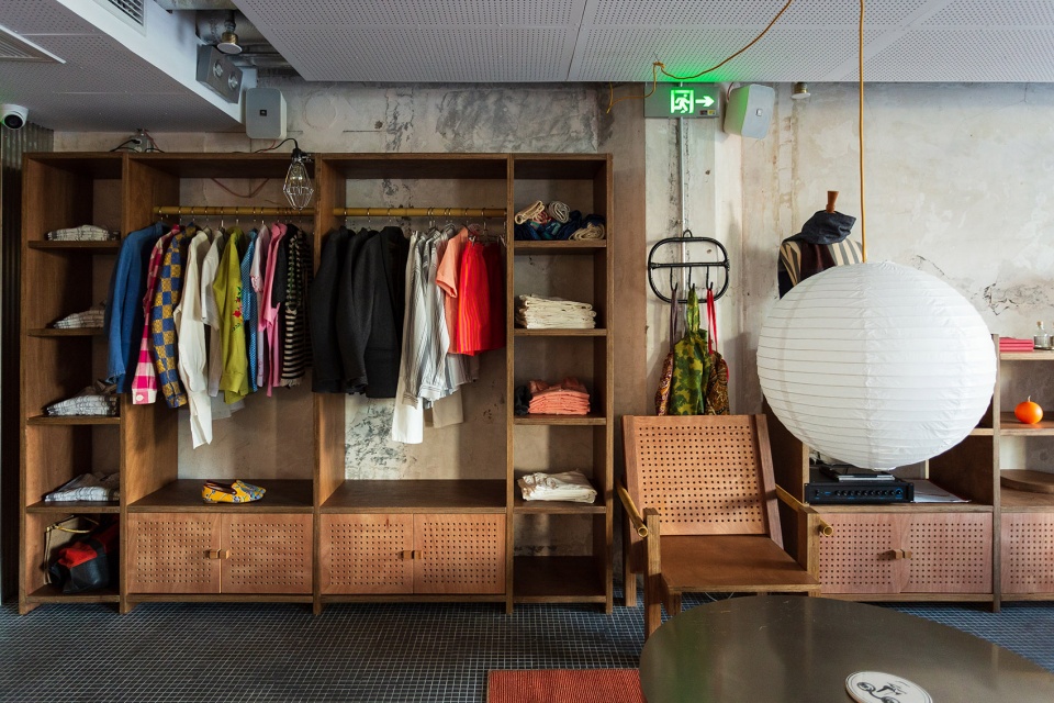Cometa Italian Bistro Concept Store MASS