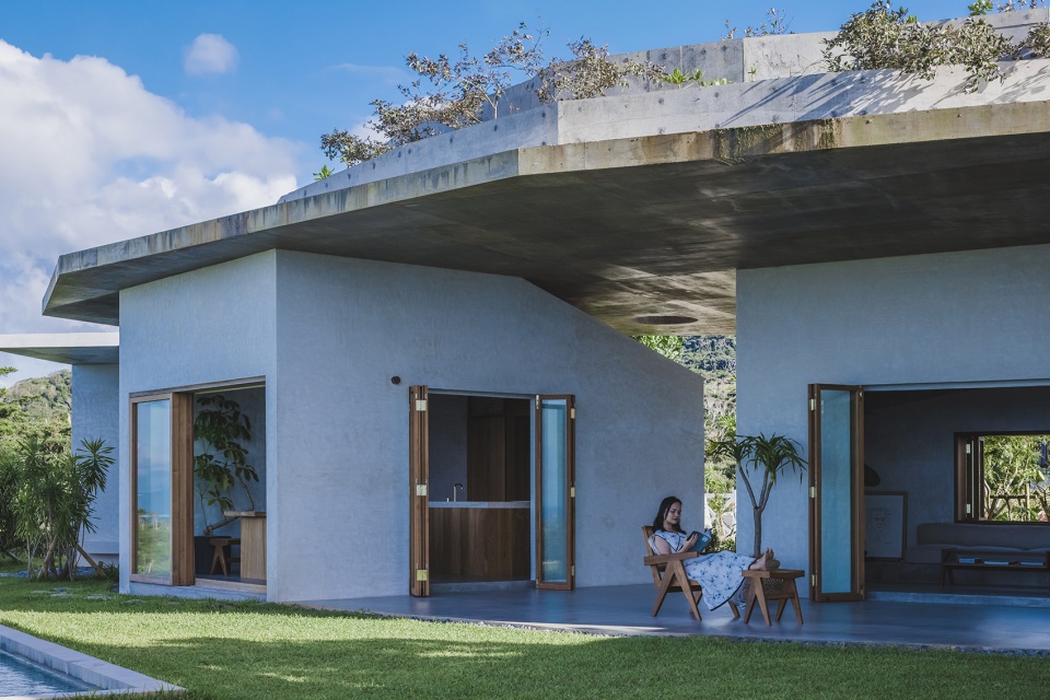 house in nakijin by studio cochi architects