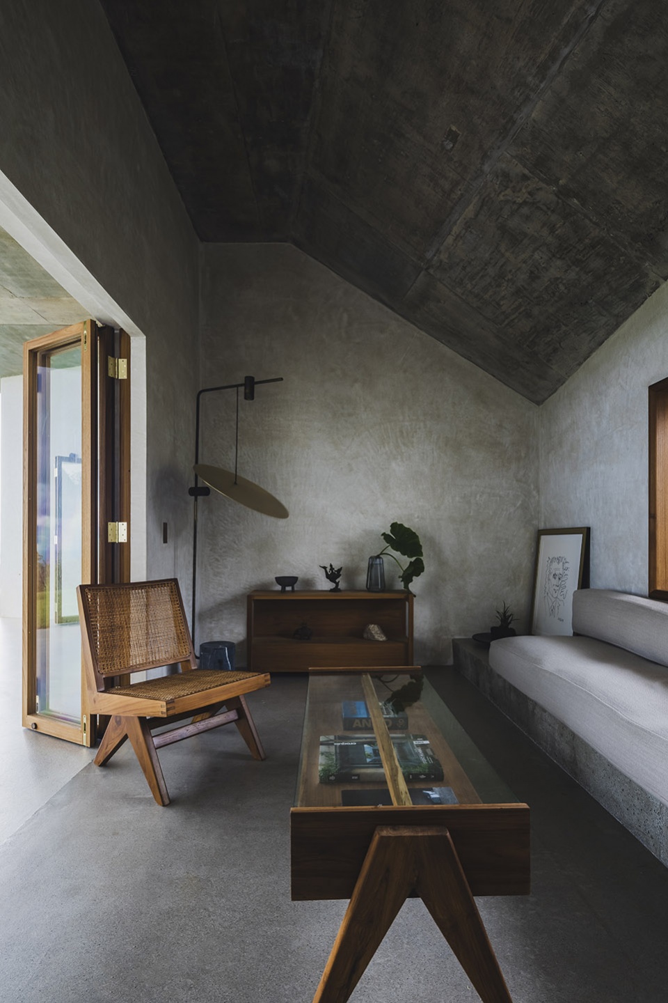 house in nakijin by studio cochi architects