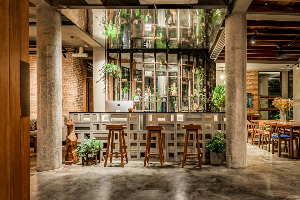tamni hostel by po d architects