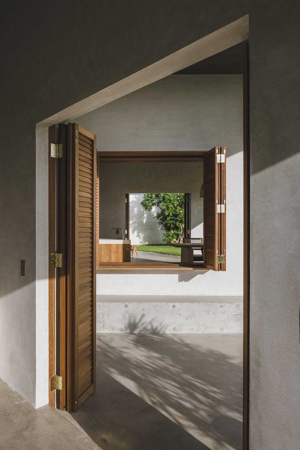house in nakijin by studio cochi architects