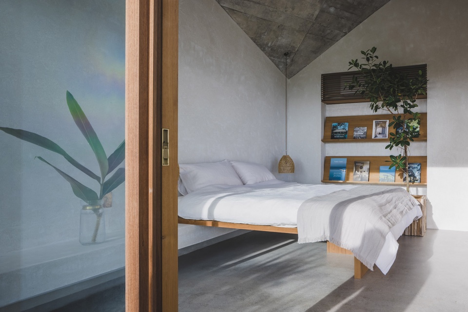 house in nakijin by studio cochi architects