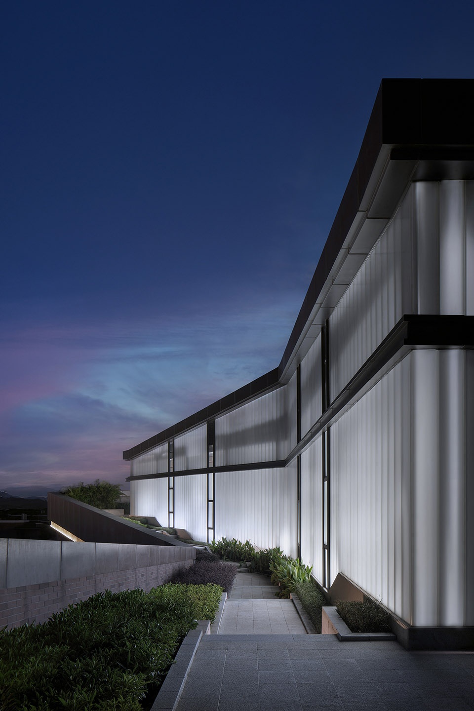 Cloud Art Museum HLD Art Design