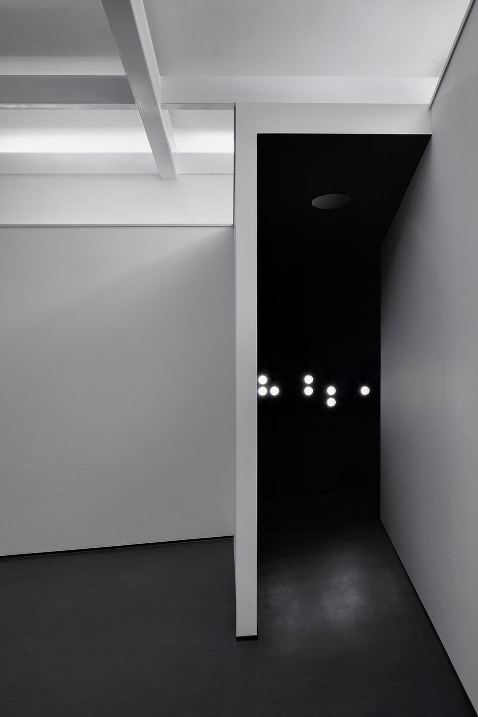 Cloud Art Museum HLD Art Design
