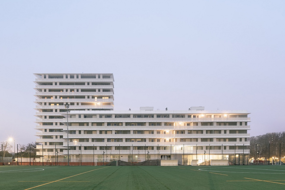 housing units in toulouse france by cobe
