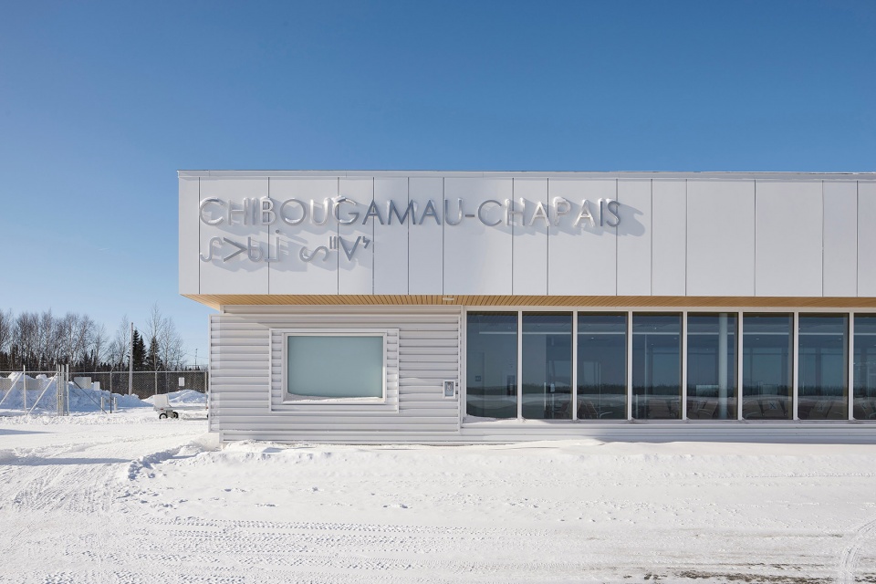 a new terminal building for the chibougamau chapais airport canada by evoq artcad in joint venture
