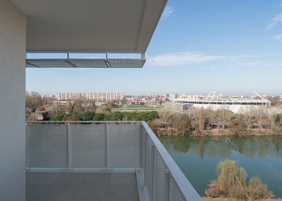 housing units in toulouse france by cobe