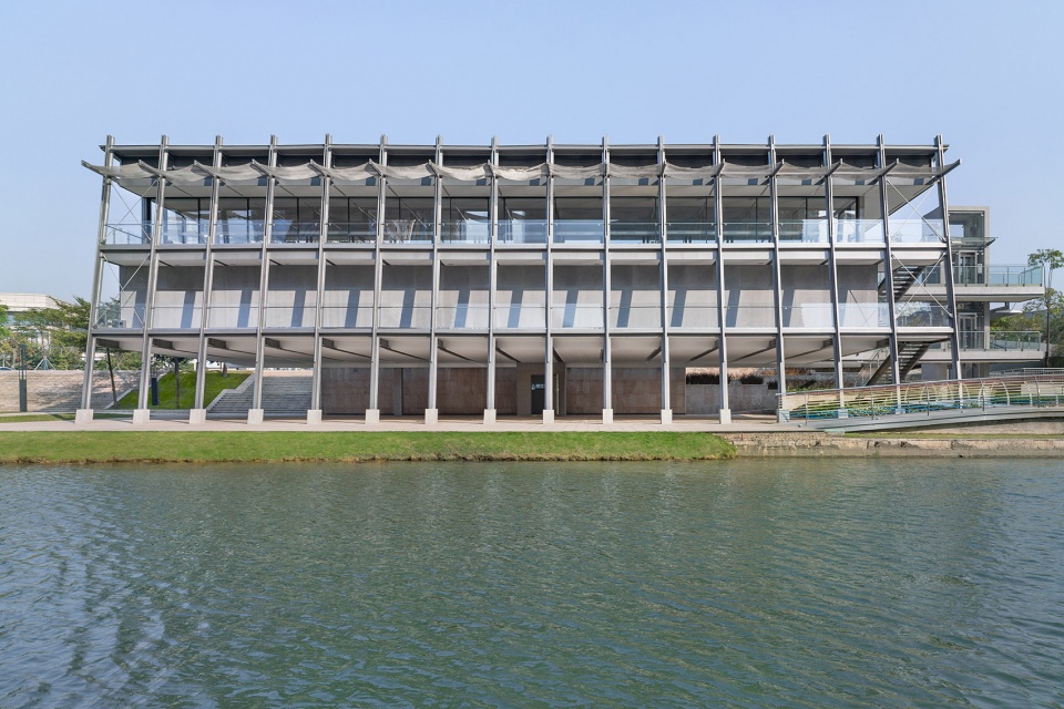 Smart Water Hall WAU Design