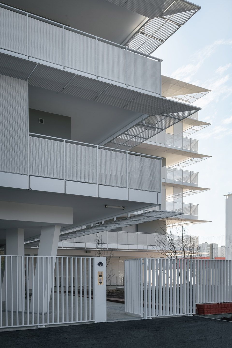 110 housing units in Toulouse, France by CoBe Architecture & Paysage