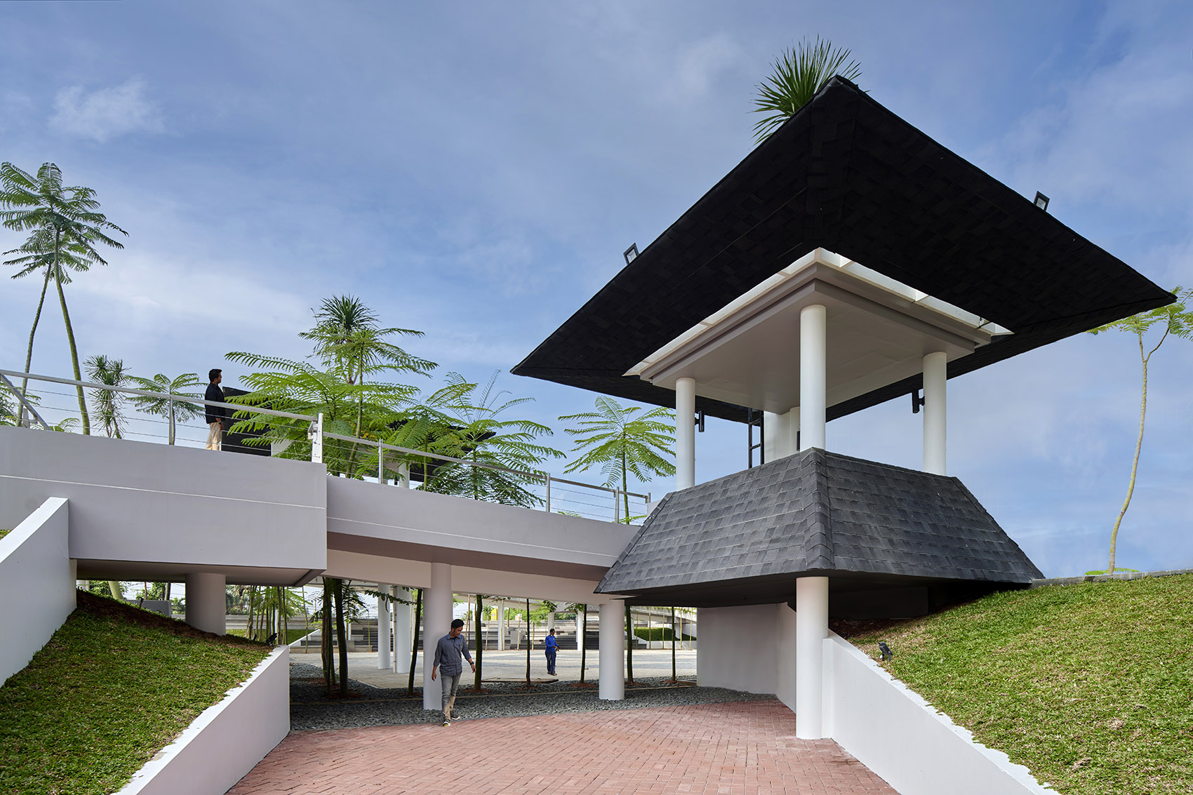 Octagram Plaza, Indonesia by RAD+ar - 谷德设计网