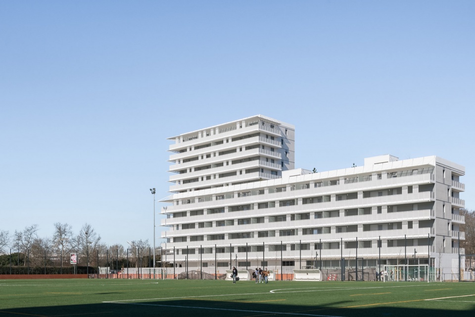 housing units in toulouse france by cobe