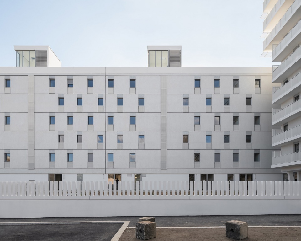 housing units in toulouse france by cobe
