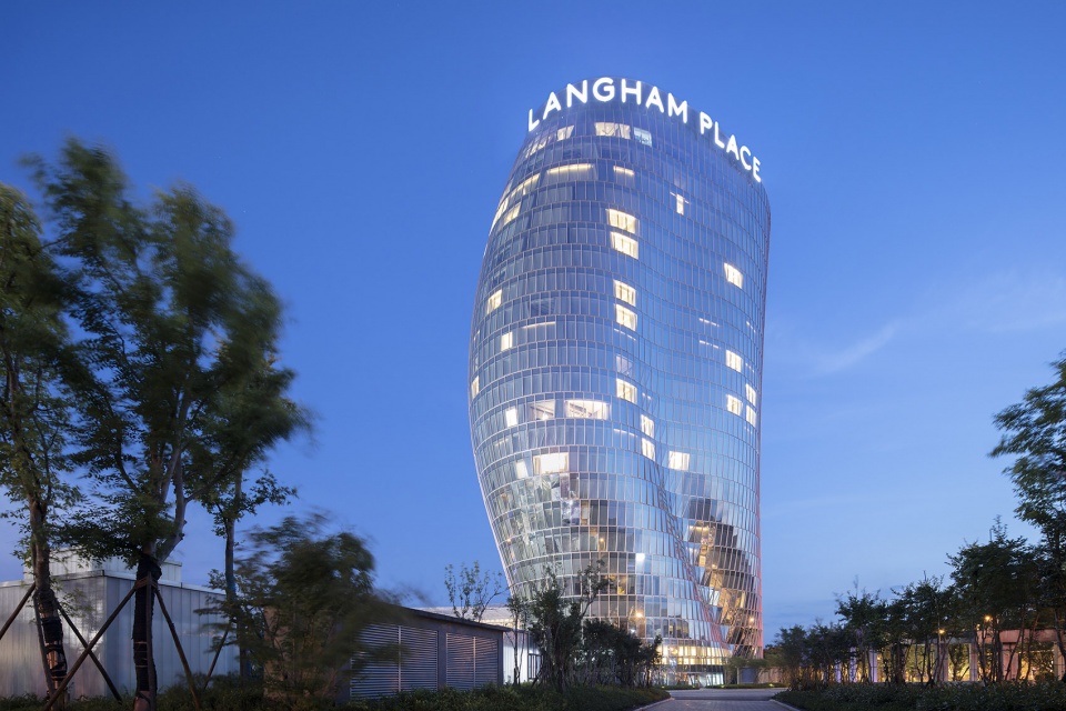Nefertiti Tower Five Star Luxury Hotel Coophimmelblau
