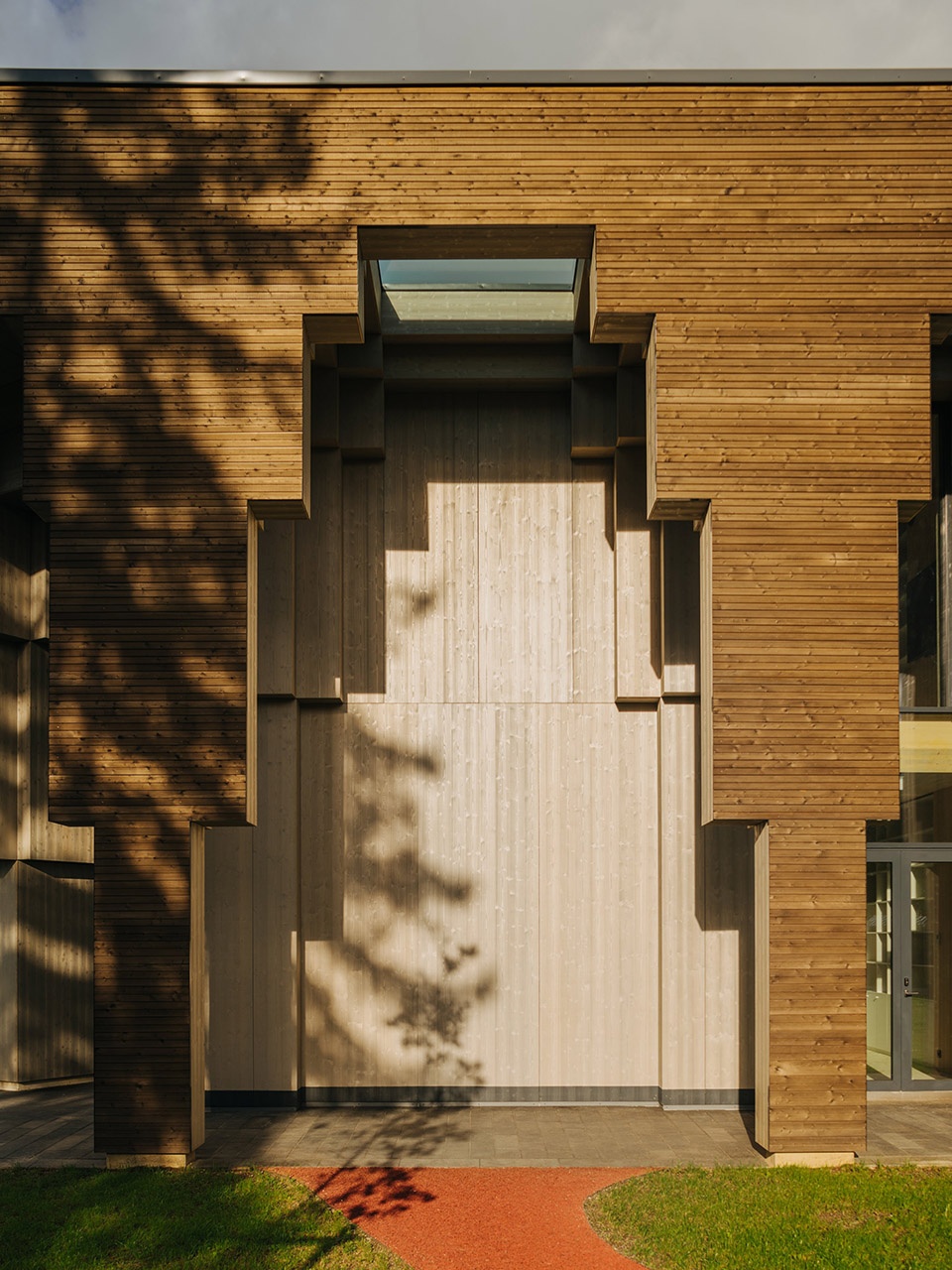 The Rural Municipal Building in Saue molumba