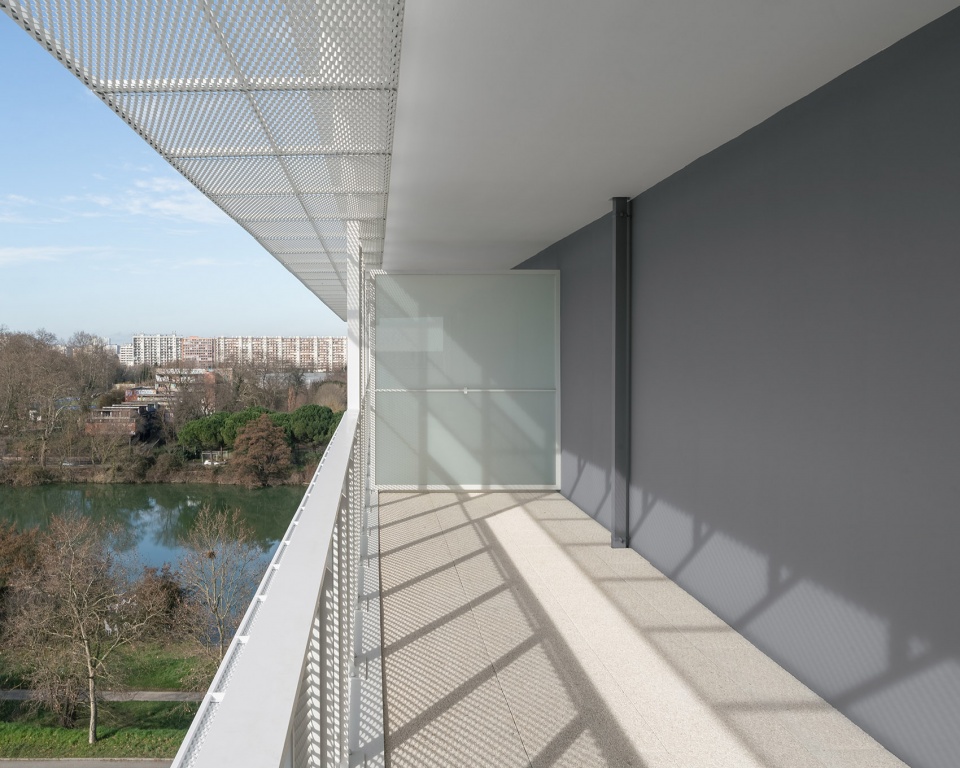 housing units in toulouse france by cobe