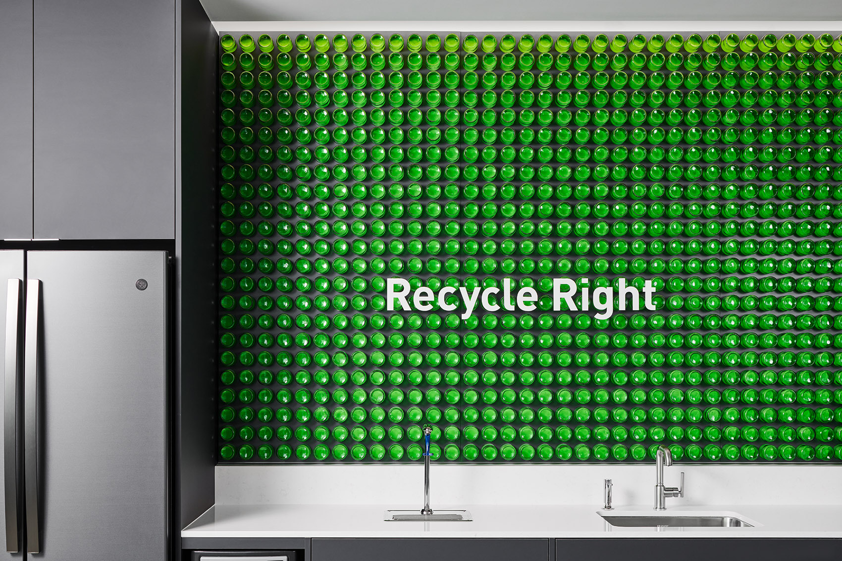 Waste Management headquarter by Perkins&Will 谷德设计网