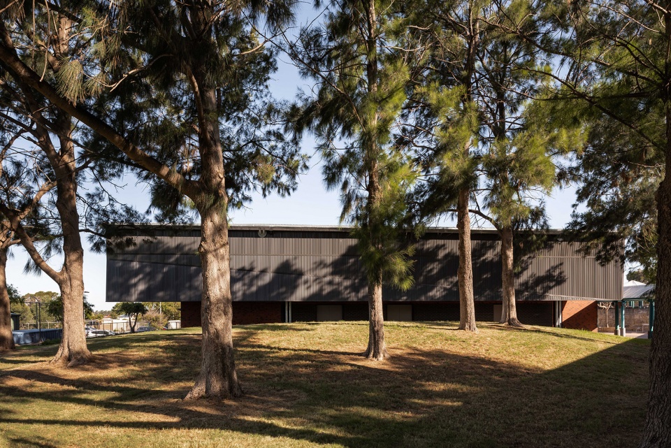 Belridge Secondary College Performing Arts Centre by iredale pedersen hook architects