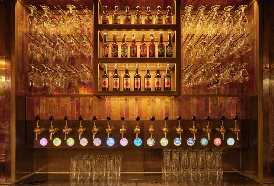 biertuin centrum by studio modijefsky