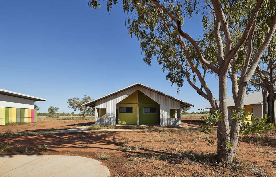 fitzroy crossing renal hostel by iredale pedersen hook