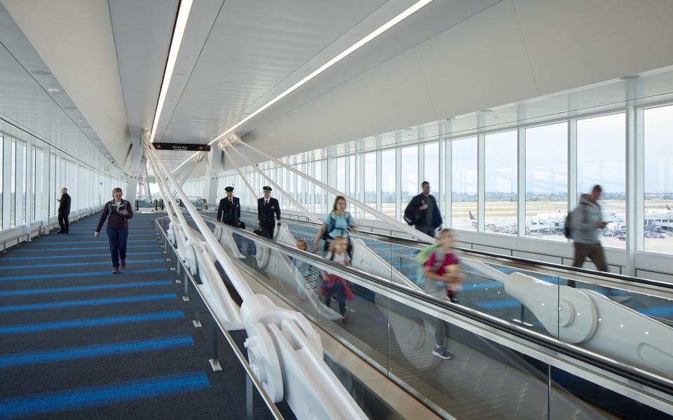international arrivals facility at seattle tacoma international airport som