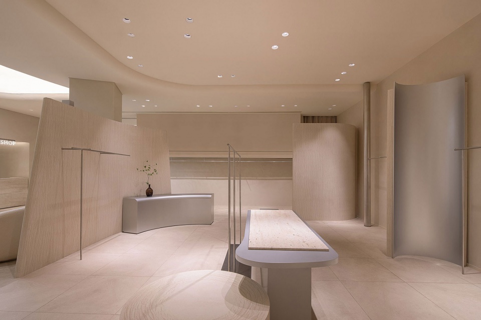 TKY SHOP China by ZUOMODESIGN