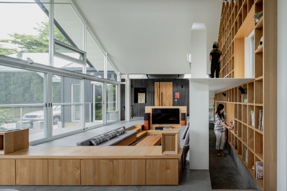 Under the roof House by Emerge Architects