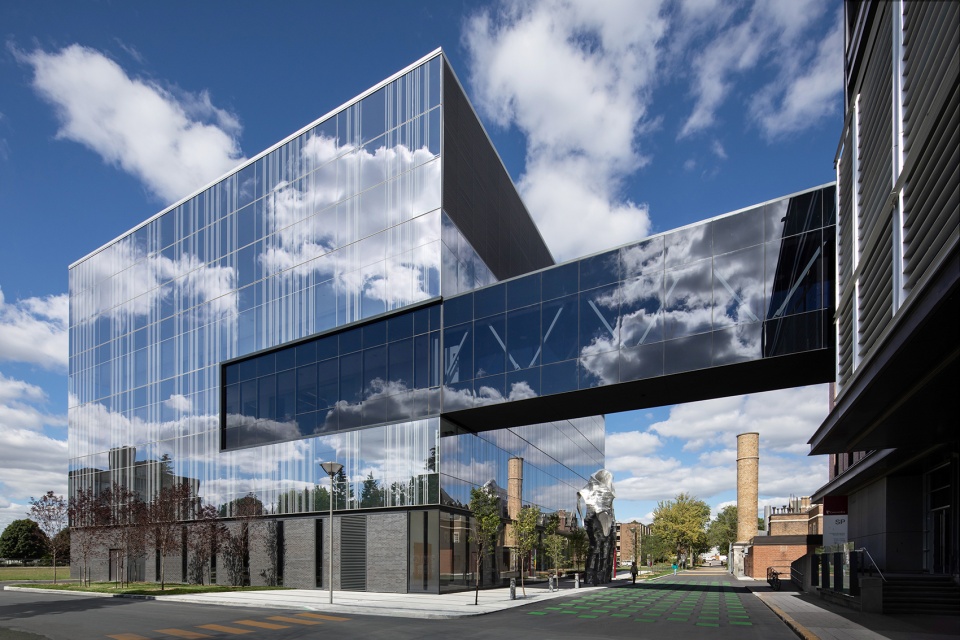 applied science hub by nfoe architectes