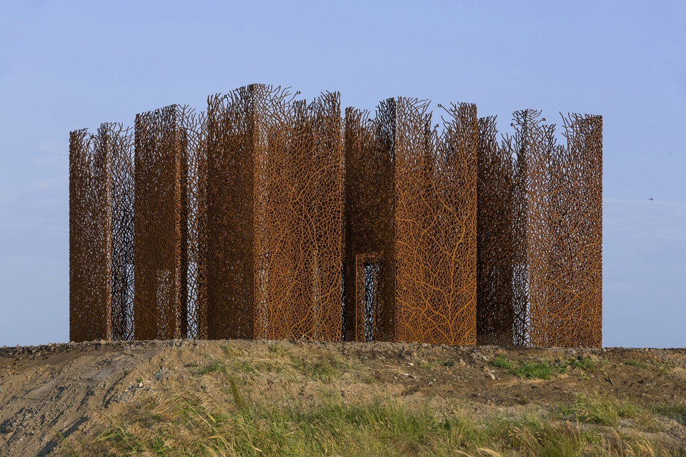 column matrix china by field conforming studio