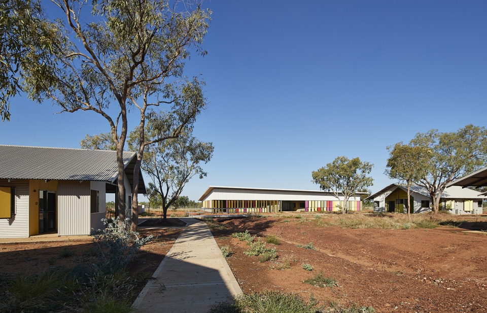 fitzroy crossing renal hostel by iredale pedersen hook