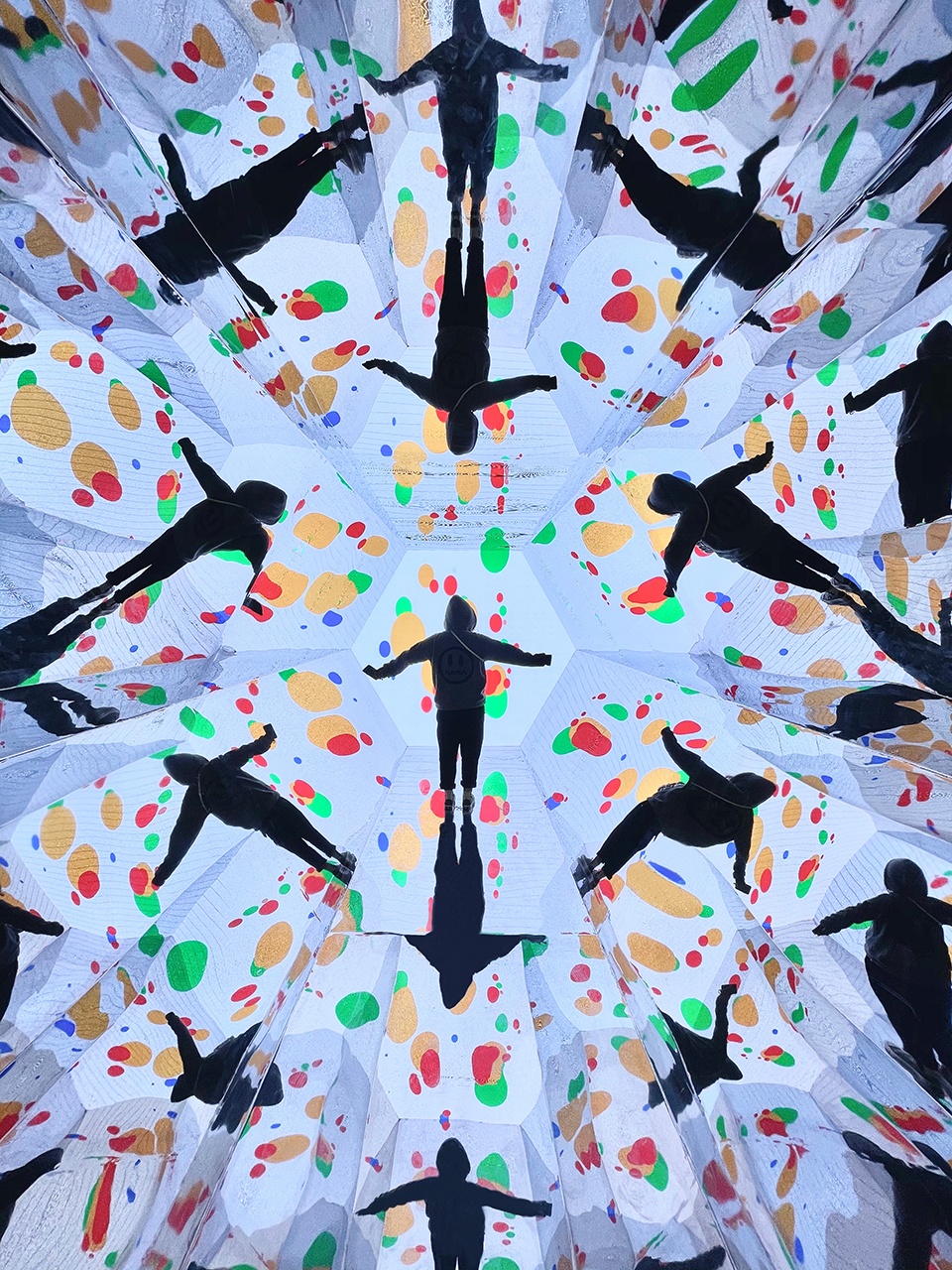 light kaleidoscope china by huanxing space