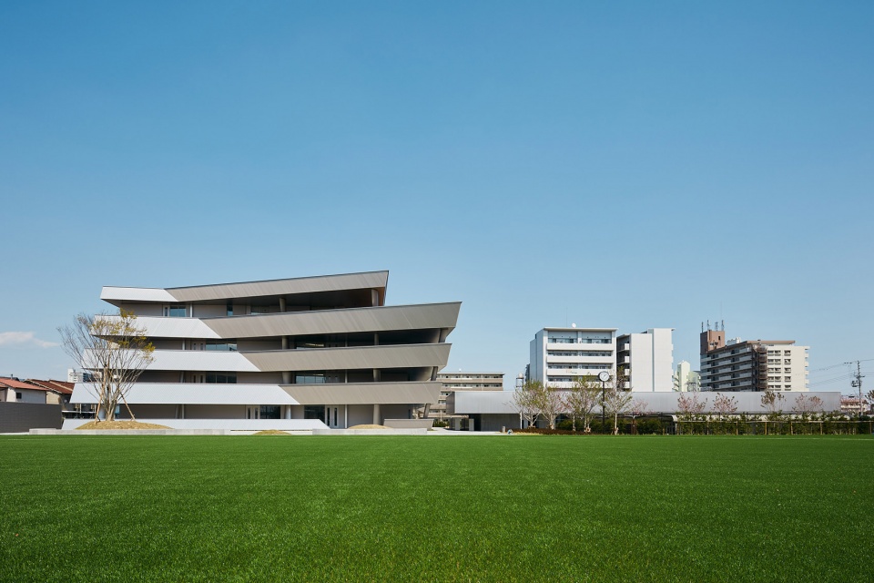 osaka gakuin university senior high school by atsushi kitagawara architects
