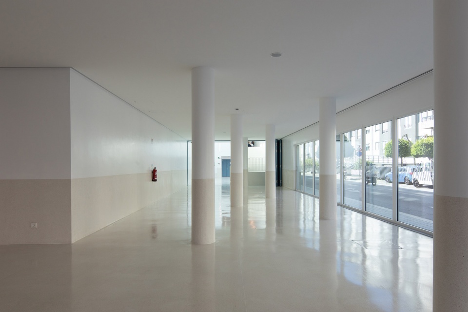 Luso Frances School by Pedro Mosca Pedro Goncalves Arquitectos