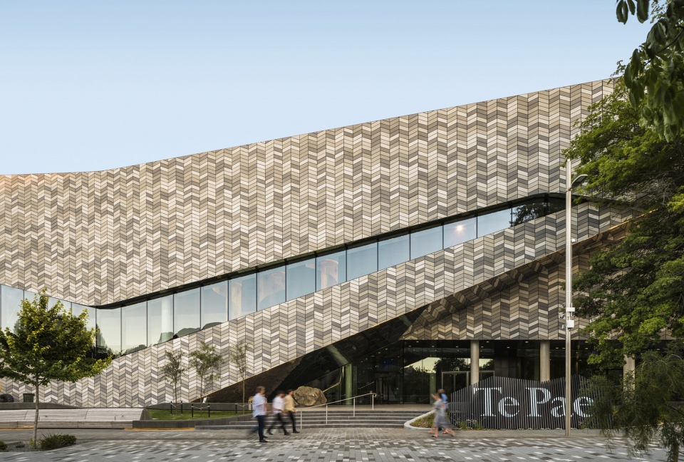 te pae christchurch convention and exhibition centre by woods bagot