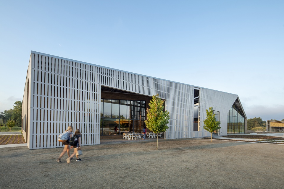 home building at thaden school by eskewdumezripple
