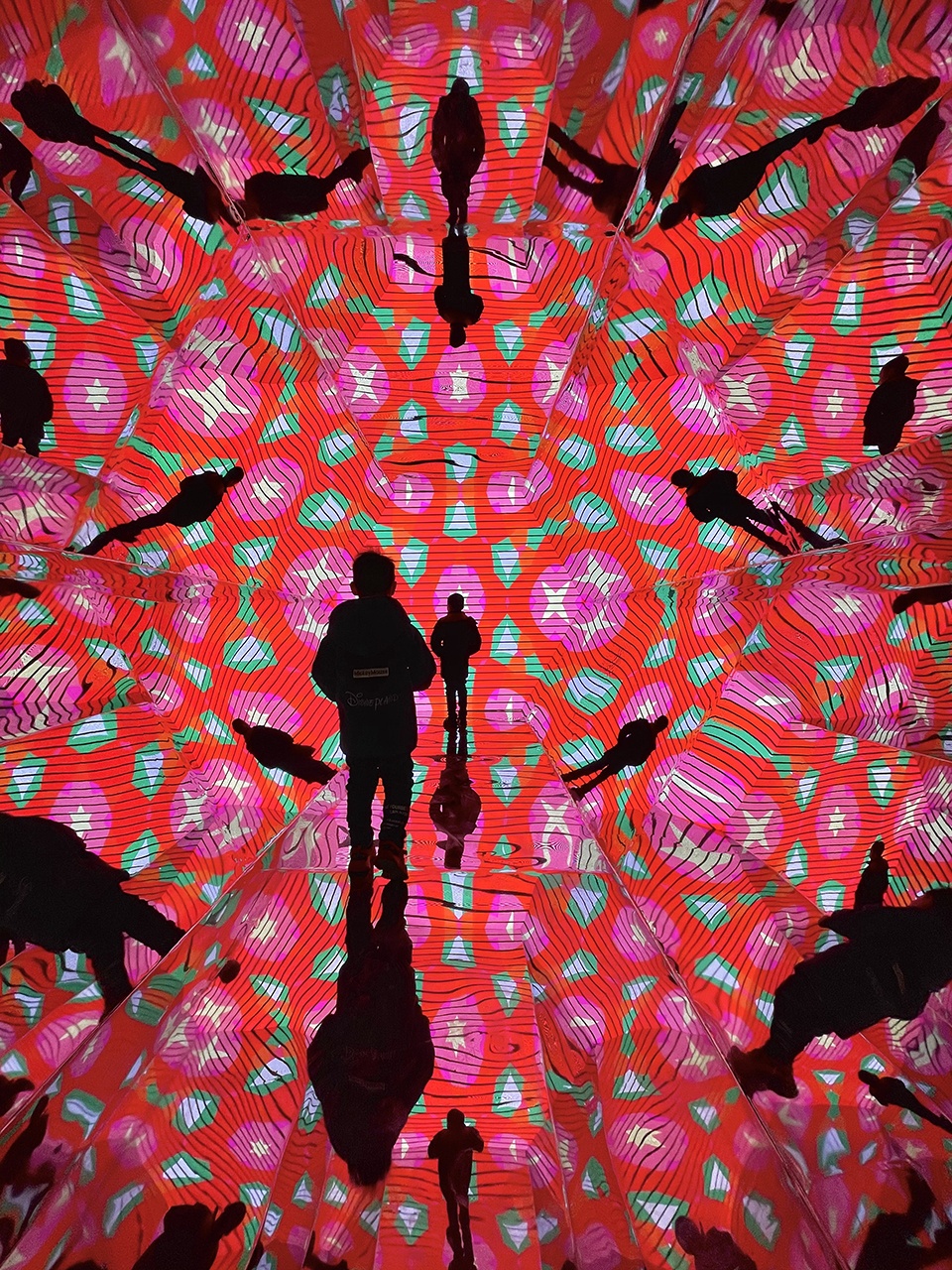 light kaleidoscope china by huanxing space