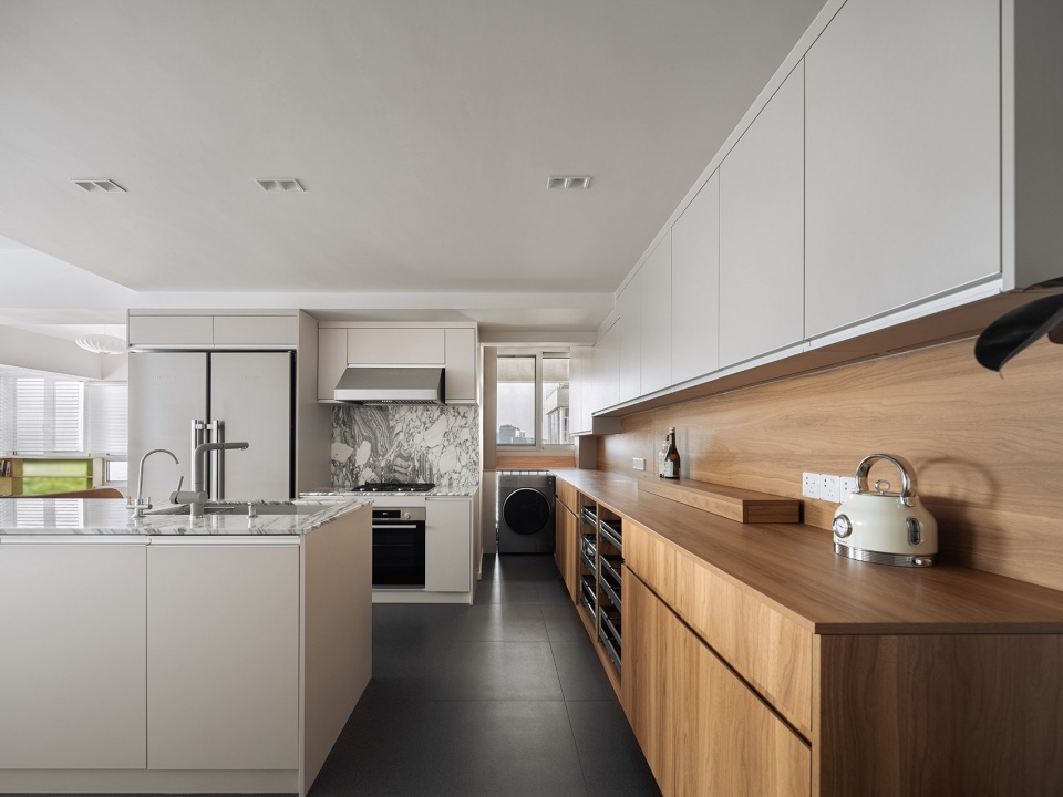 Jiayuan Apartment by Dangtu Studio