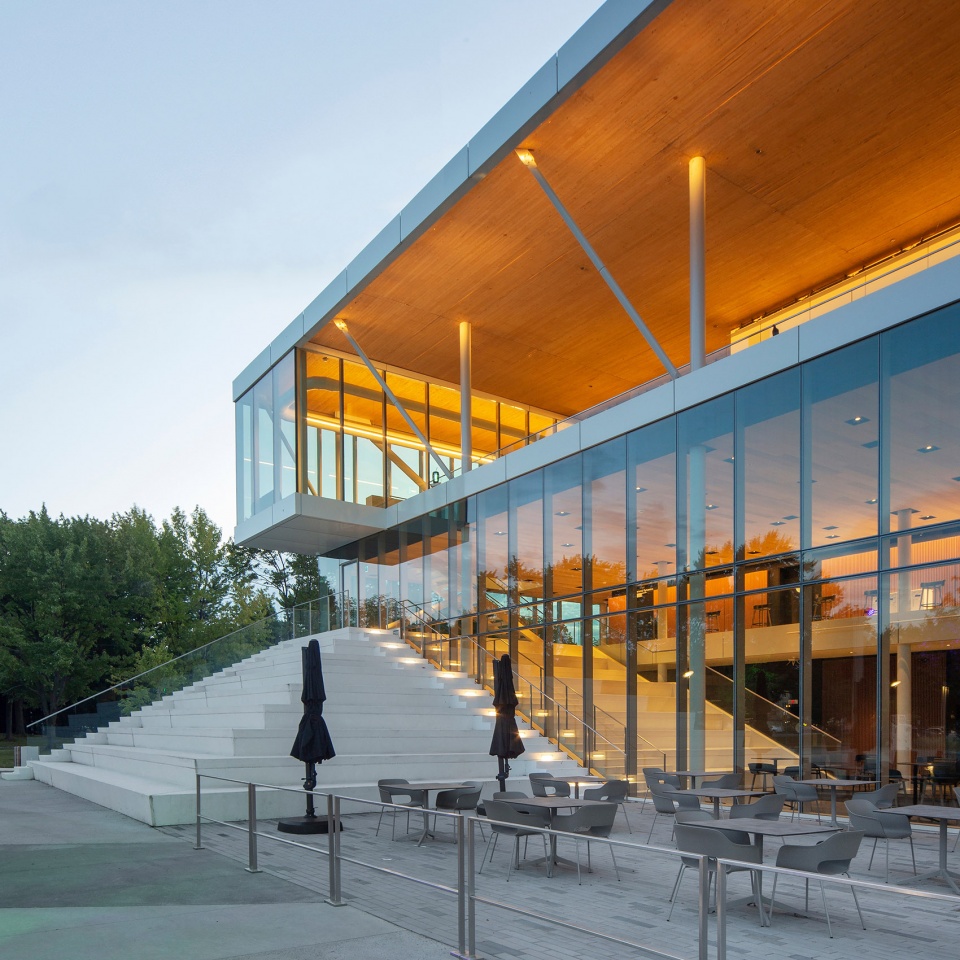 Repentigny Theater by Les architectes FABG