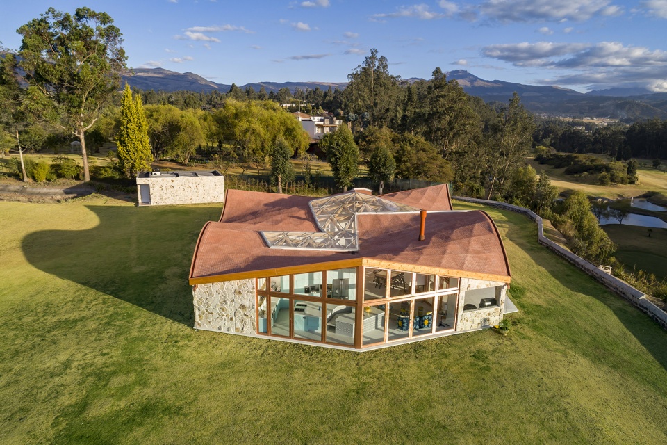 Selva Alegre by Leppanen Anker Arquitectura